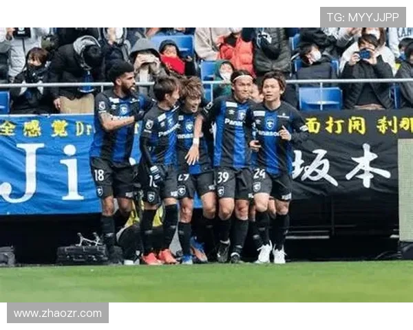 大阪钢巴逆转长崎胡梅特建功